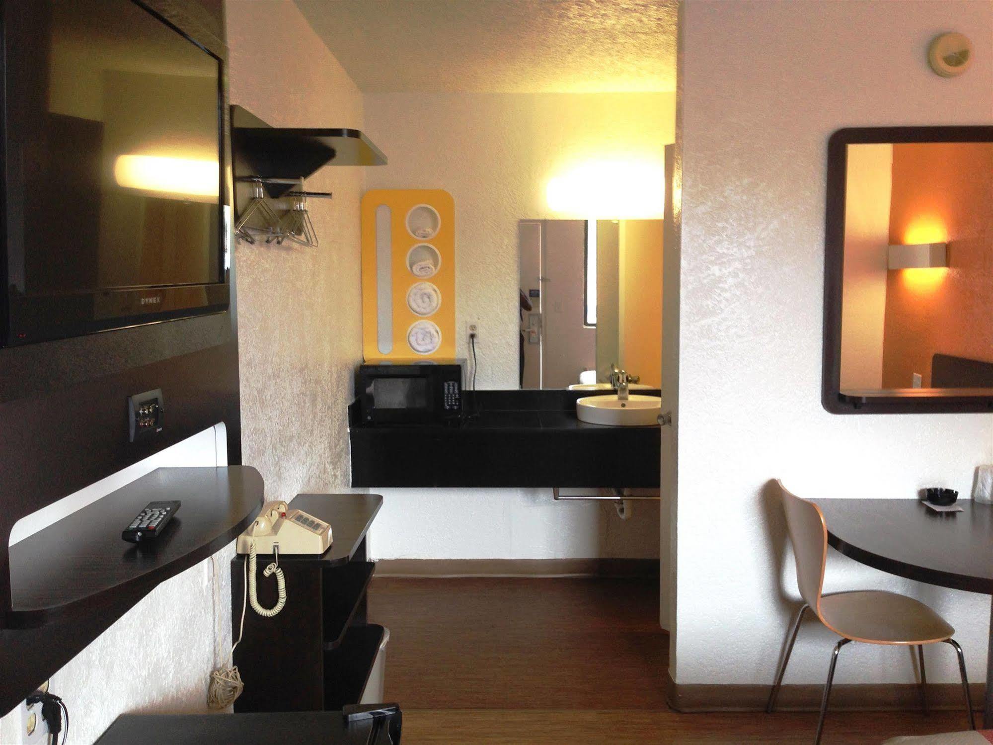 Motel 6-Oklahoma City, Ok - Frontier City Dış mekan fotoğraf