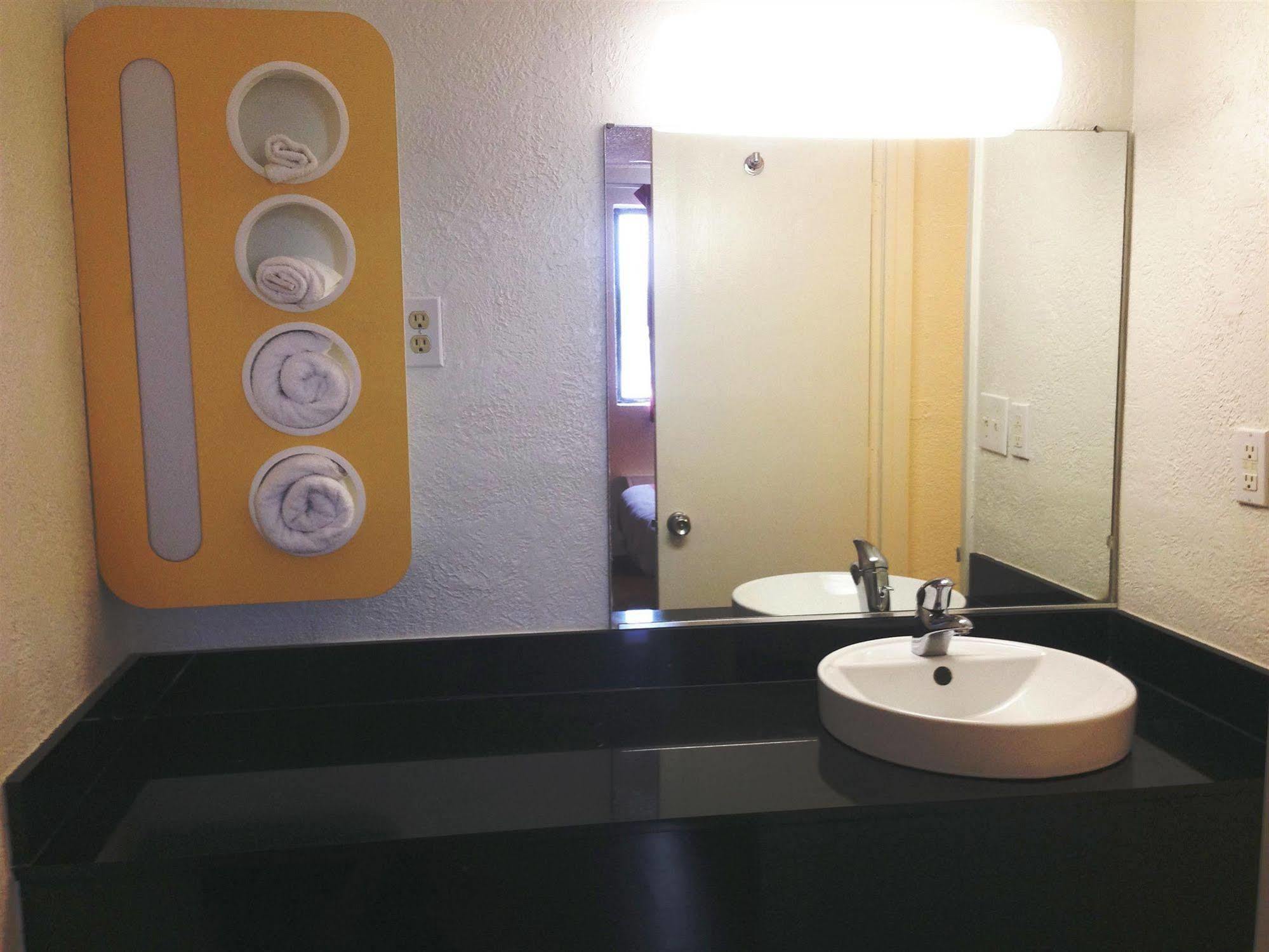 Motel 6-Oklahoma City, Ok - Frontier City Dış mekan fotoğraf